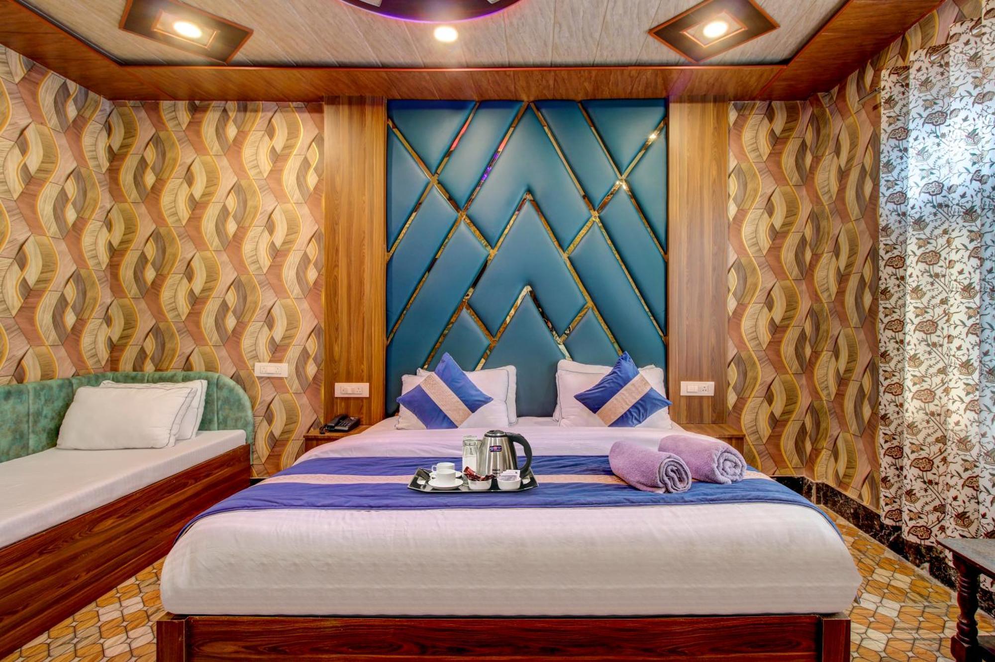 Hotel Royal Hameed Srīnagar Quarto foto